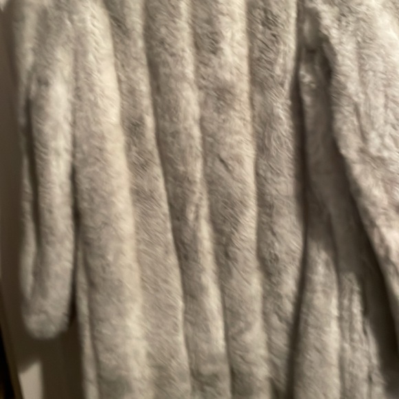 Fur coat.  MIDI length sz 12-14 - Picture 7 of 7